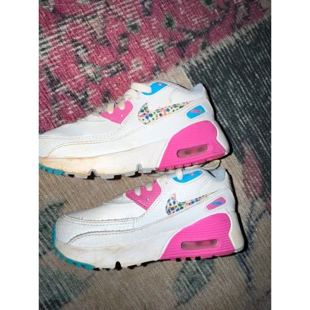 Nike girls kids shoes size 10c retro style